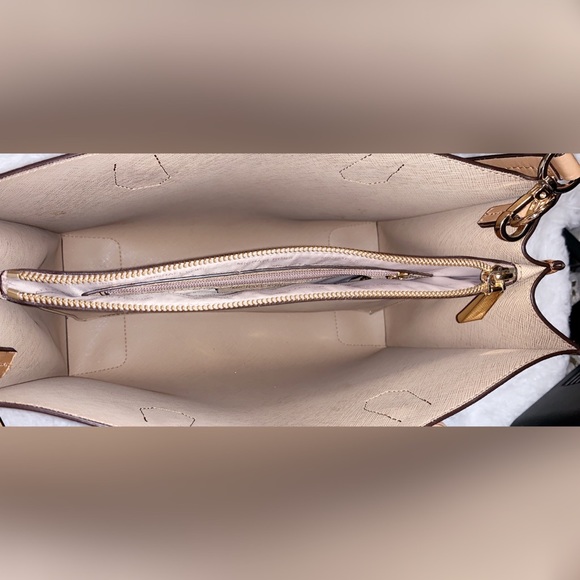 Mercer Leather Crossbody Bag - Picture 4 of 4